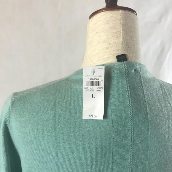 NWT Ann Taylor Seafoam Green V-neck Cardigan Button-up Sweater Size L - Picture 7 of 7